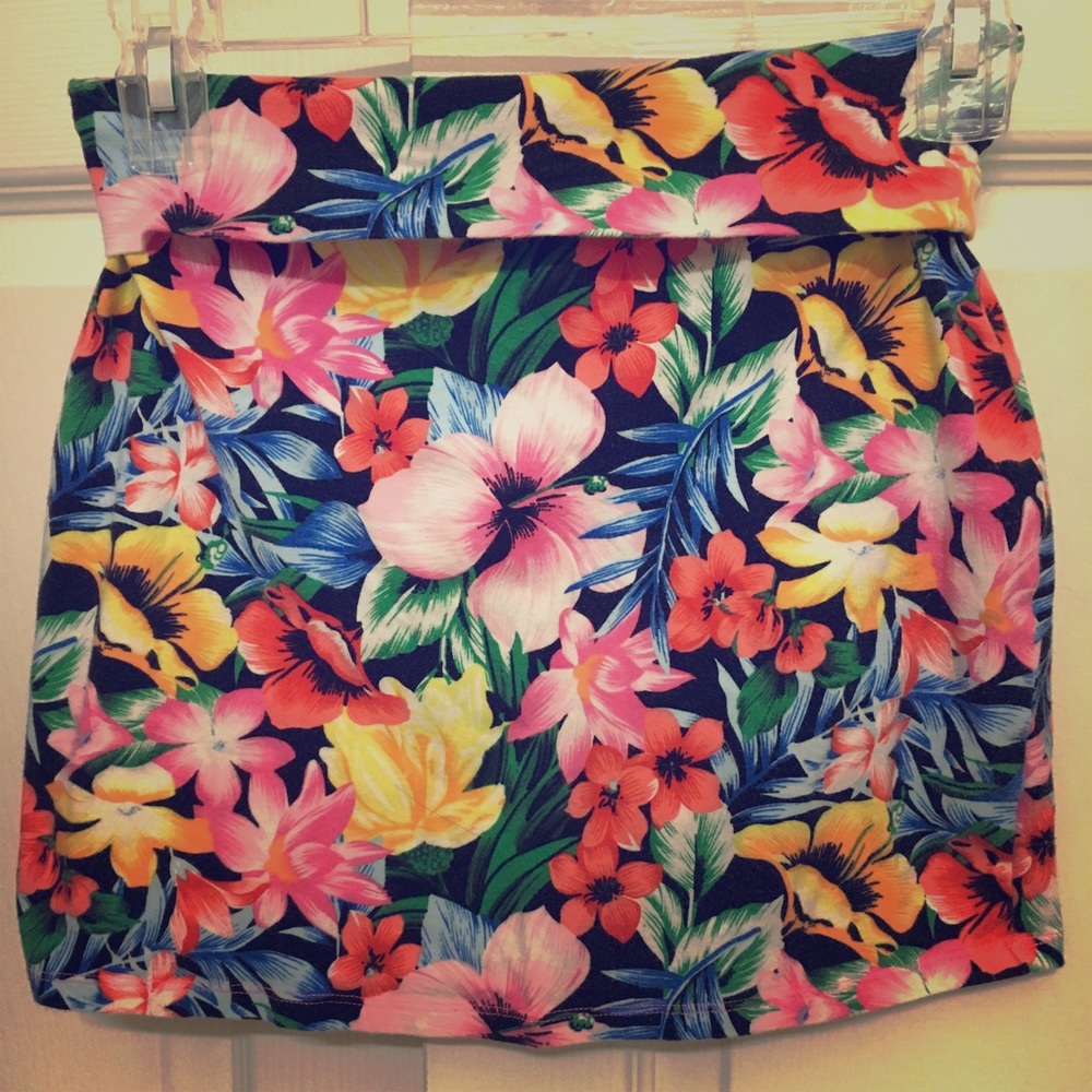 🌺 PINK FLORAL SKIRT 🌺